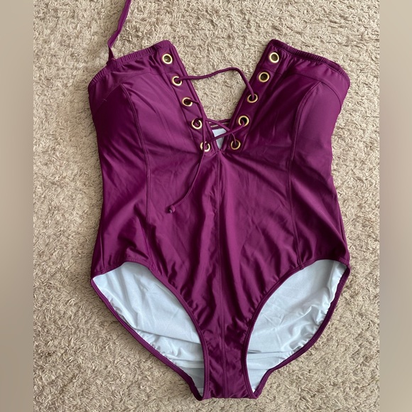 NEW Venus Plum burgundy 1-pc Bathing Swimsuit Plus Size 20 strapped/Strapless - Picture 5 of 16